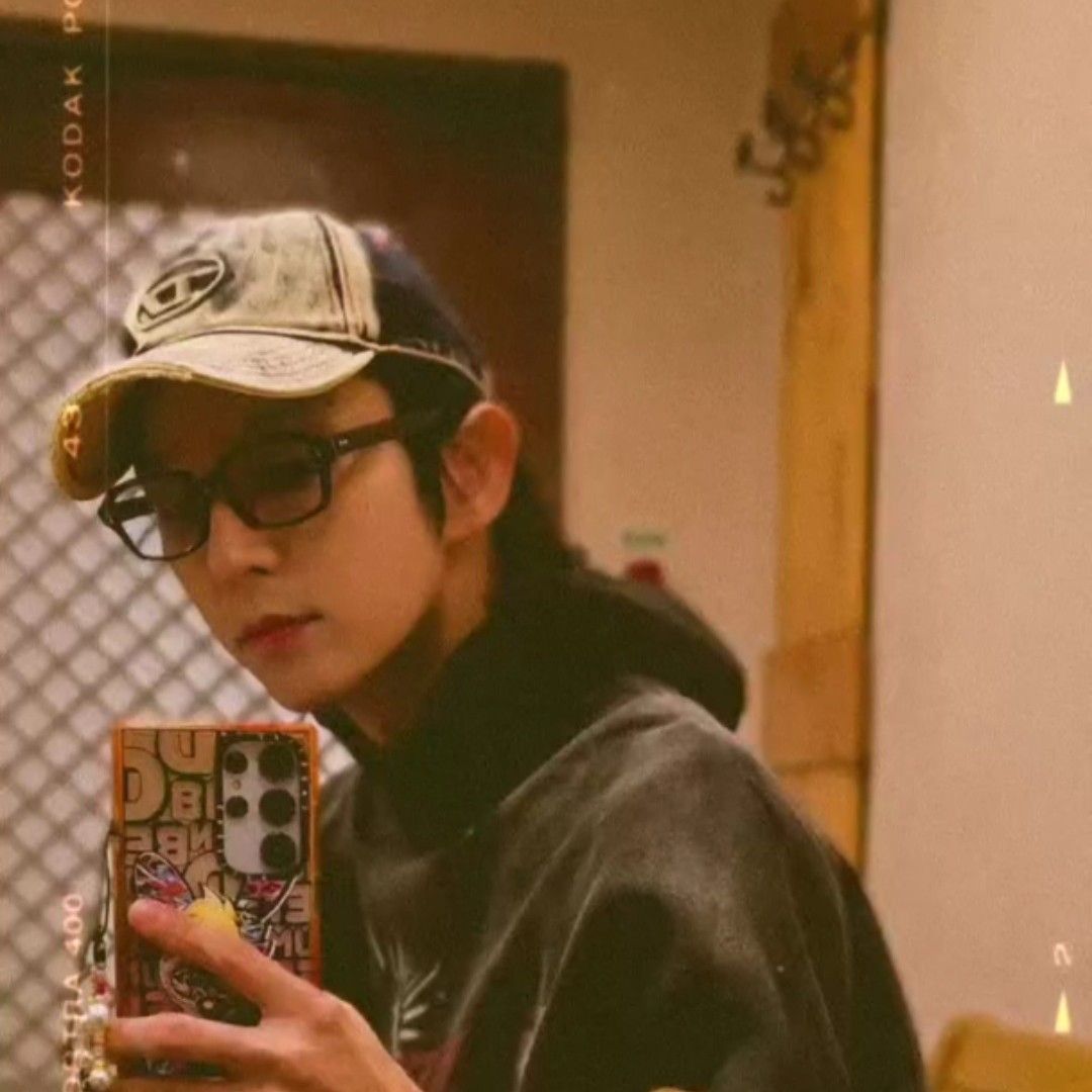 A moment captured by a fan of Lee Joongi