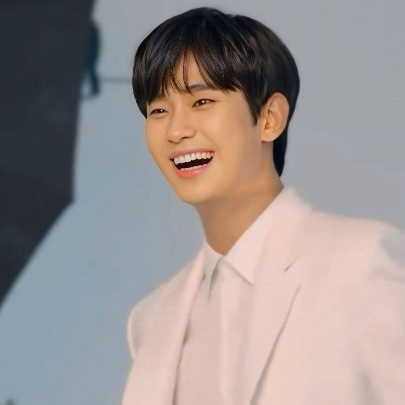 Behind-the-scenes cut of Kim Soohyun