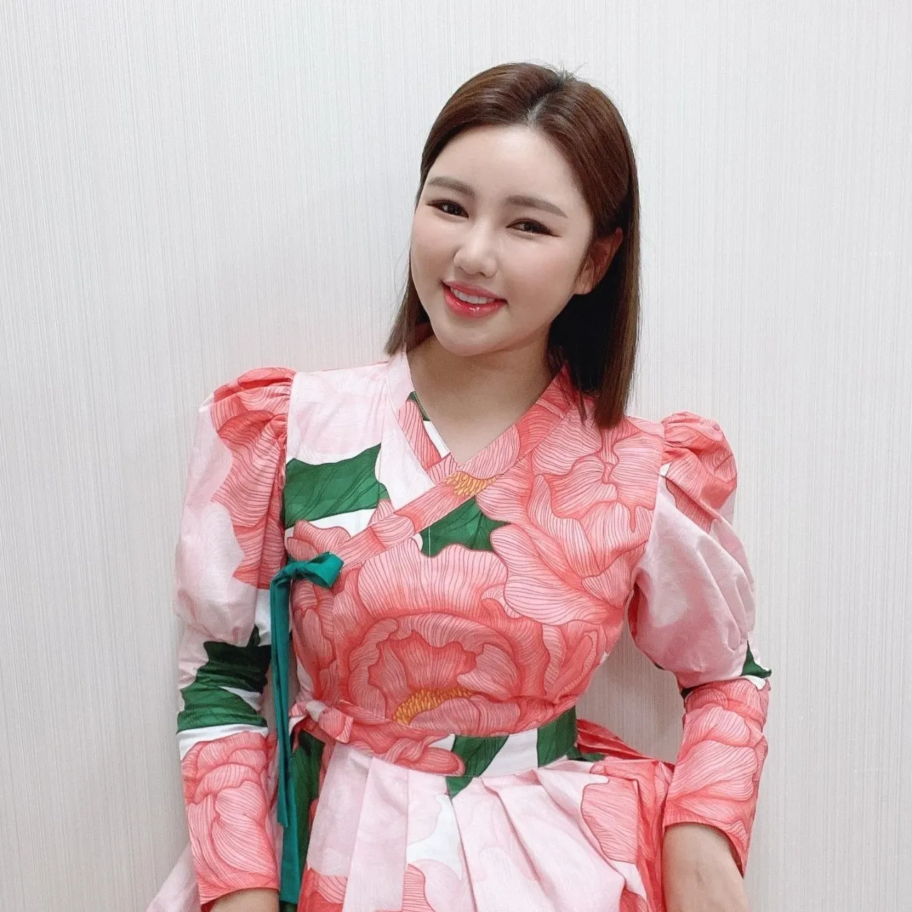 ソン・ガインの最近の活動ショット