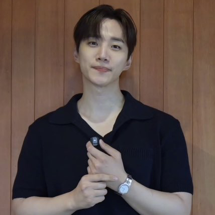 Foto terbaru dari Lee Junho