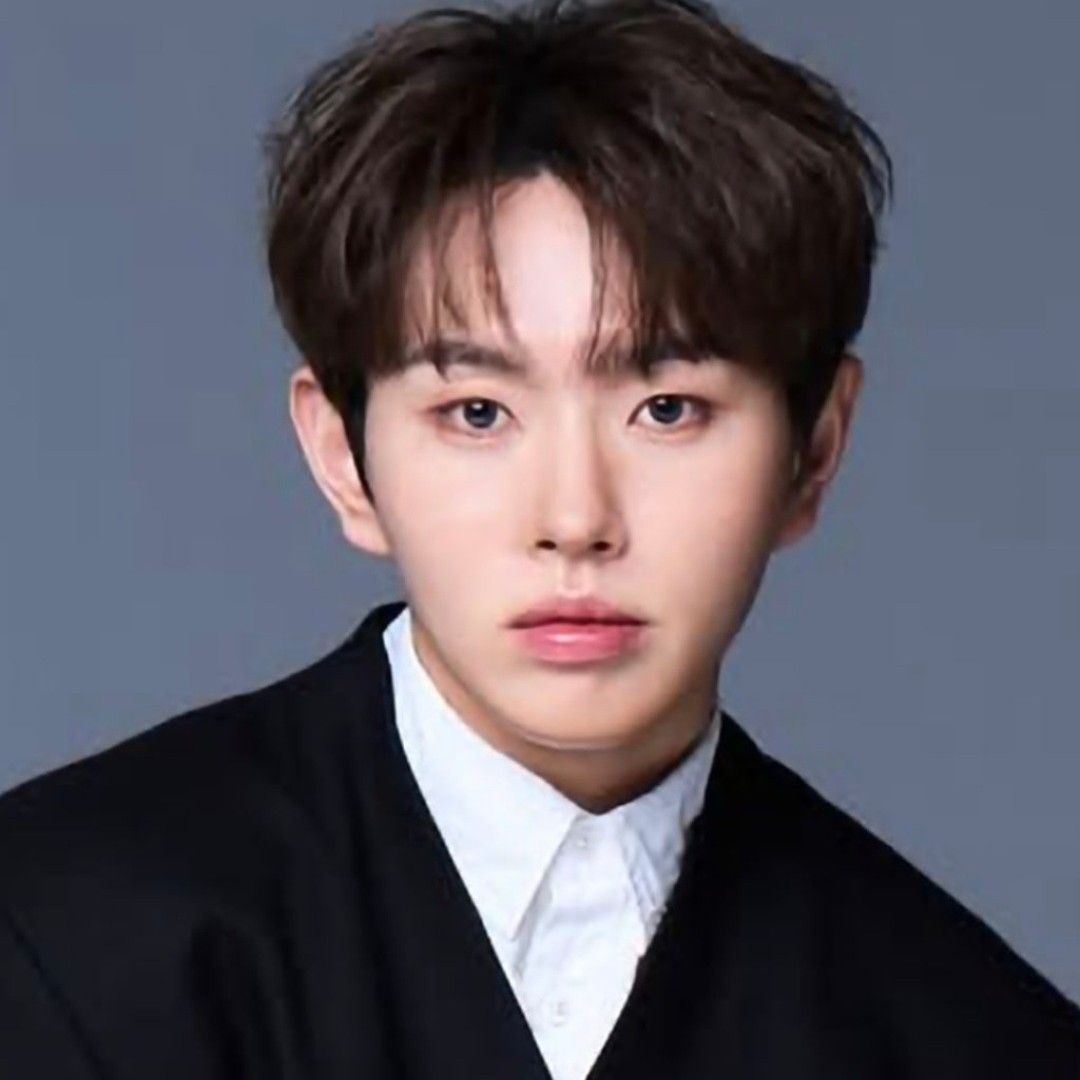 Behind-the-scenes cut of Lee Byeongchan