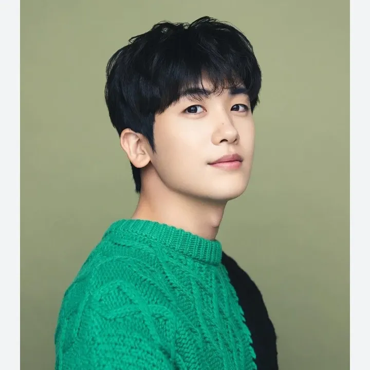 Recent activity shot of Park Hyungsik