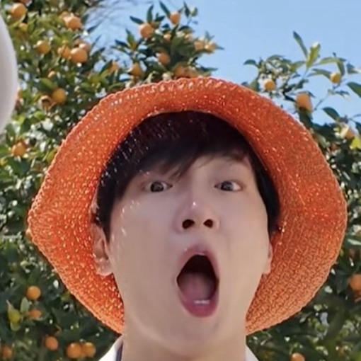 Behind-the-scenes cut of Lee Sangyeob