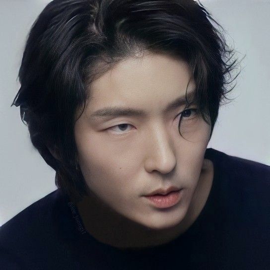 Latest photo of Lee Joongi