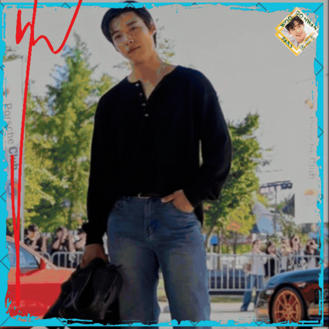 A moment captured by a fan of Woo Dohwan