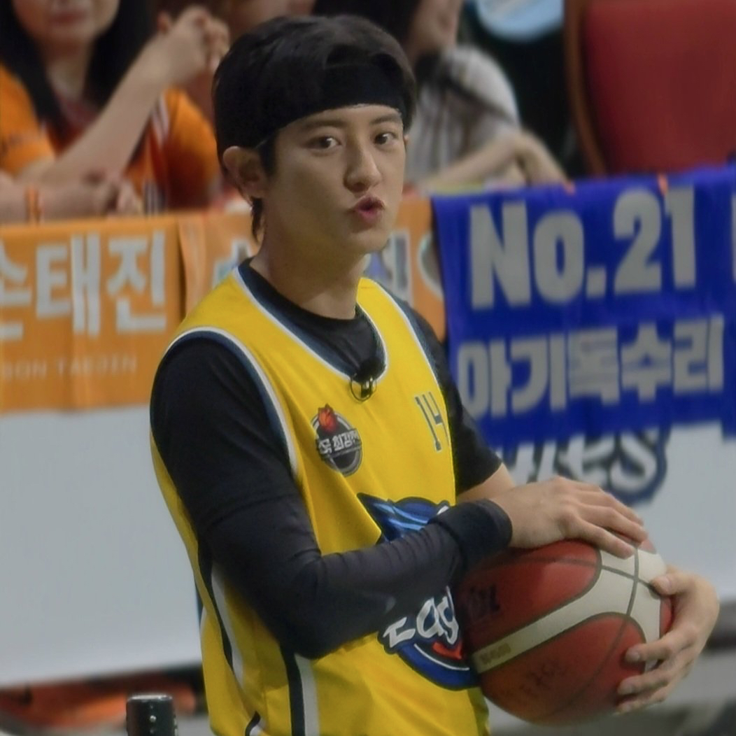 A moment captured by a fan of Chanyeol