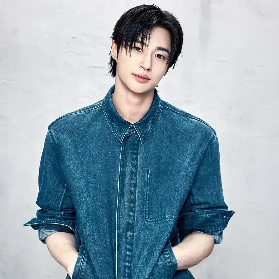 Recent activity shot of Byeon Wooseok