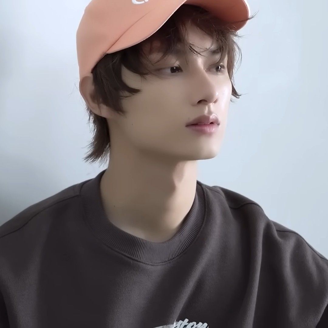 Behind-the-scenes cut of Wen Junhui