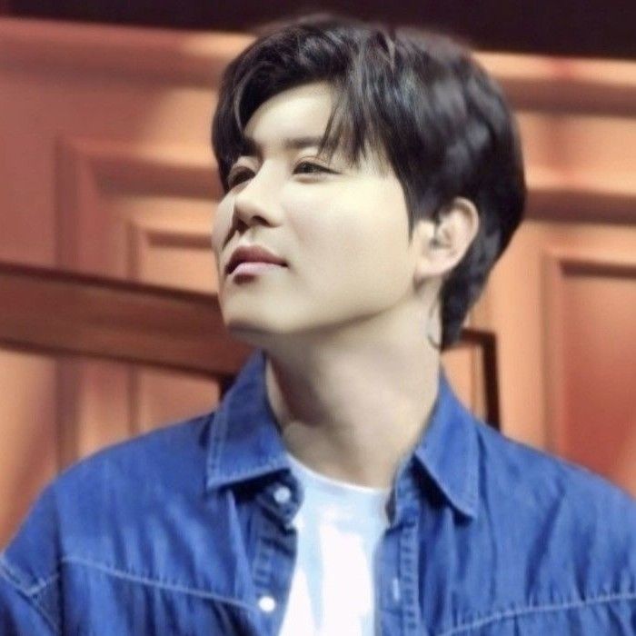 チン・ヘソンの最近の活動ショット