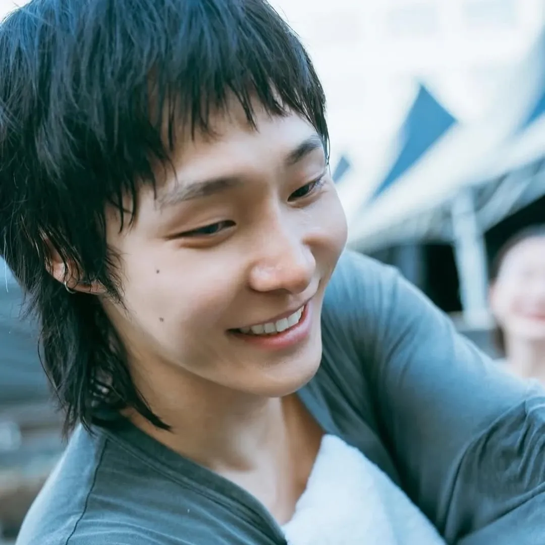 Behind-the-scenes cut of Ki Moogan