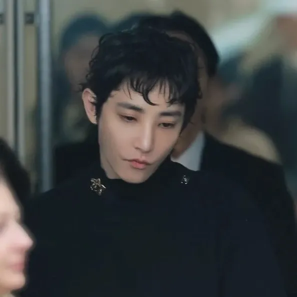 A moment captured by a fan of Lee Soohyuk