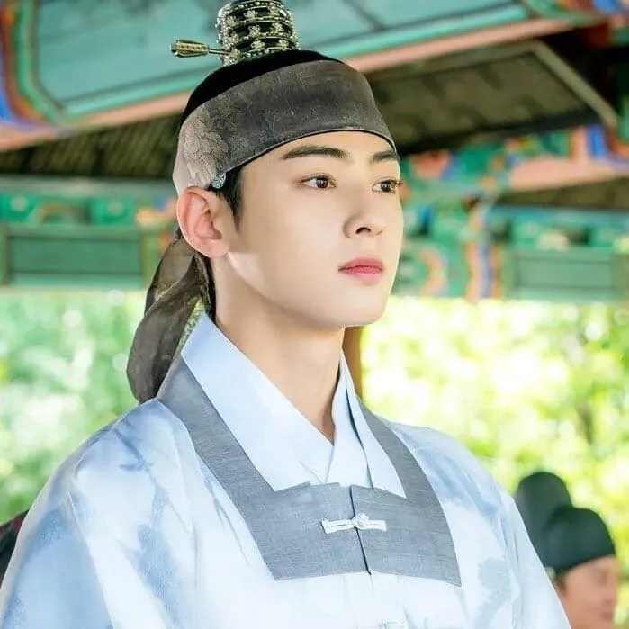 Latest photo of Cha Eunwoo