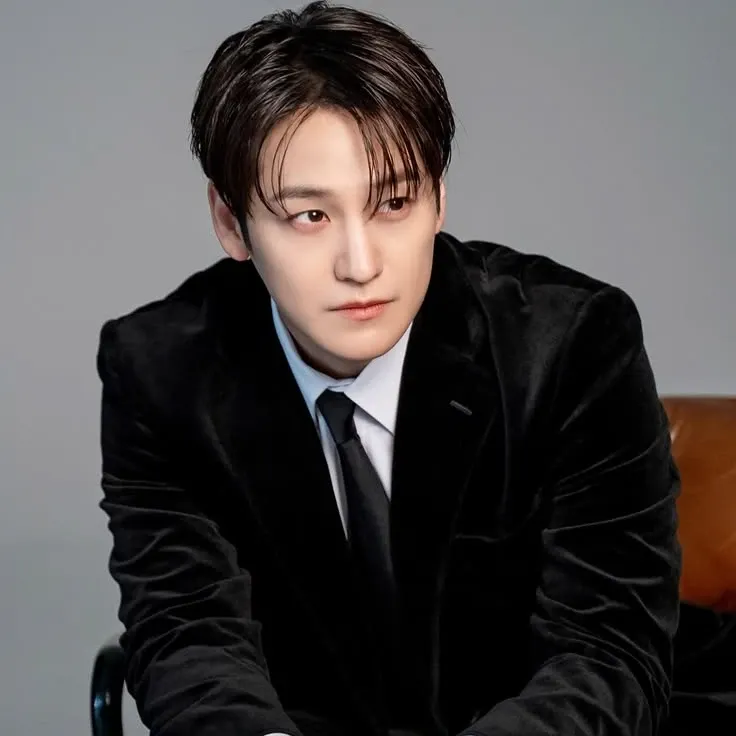 Recent activity shot of Kim Bum
