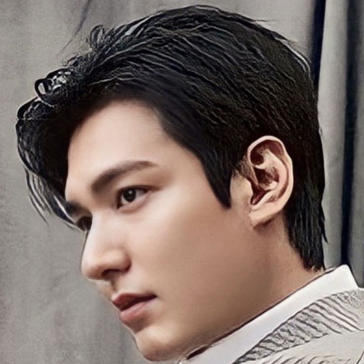 Recent activity shot of Lee Minho