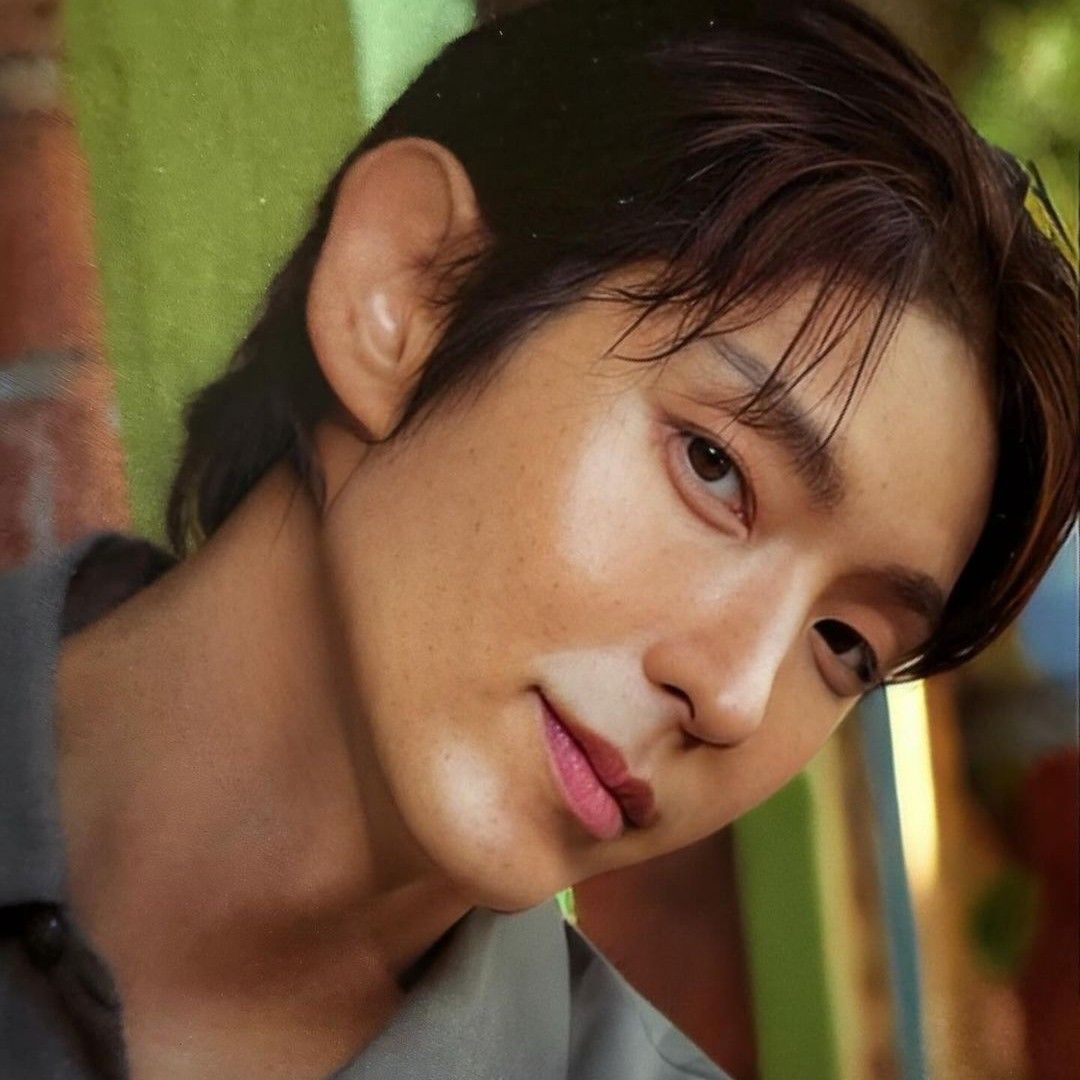 A moment captured by a fan of Lee Joongi