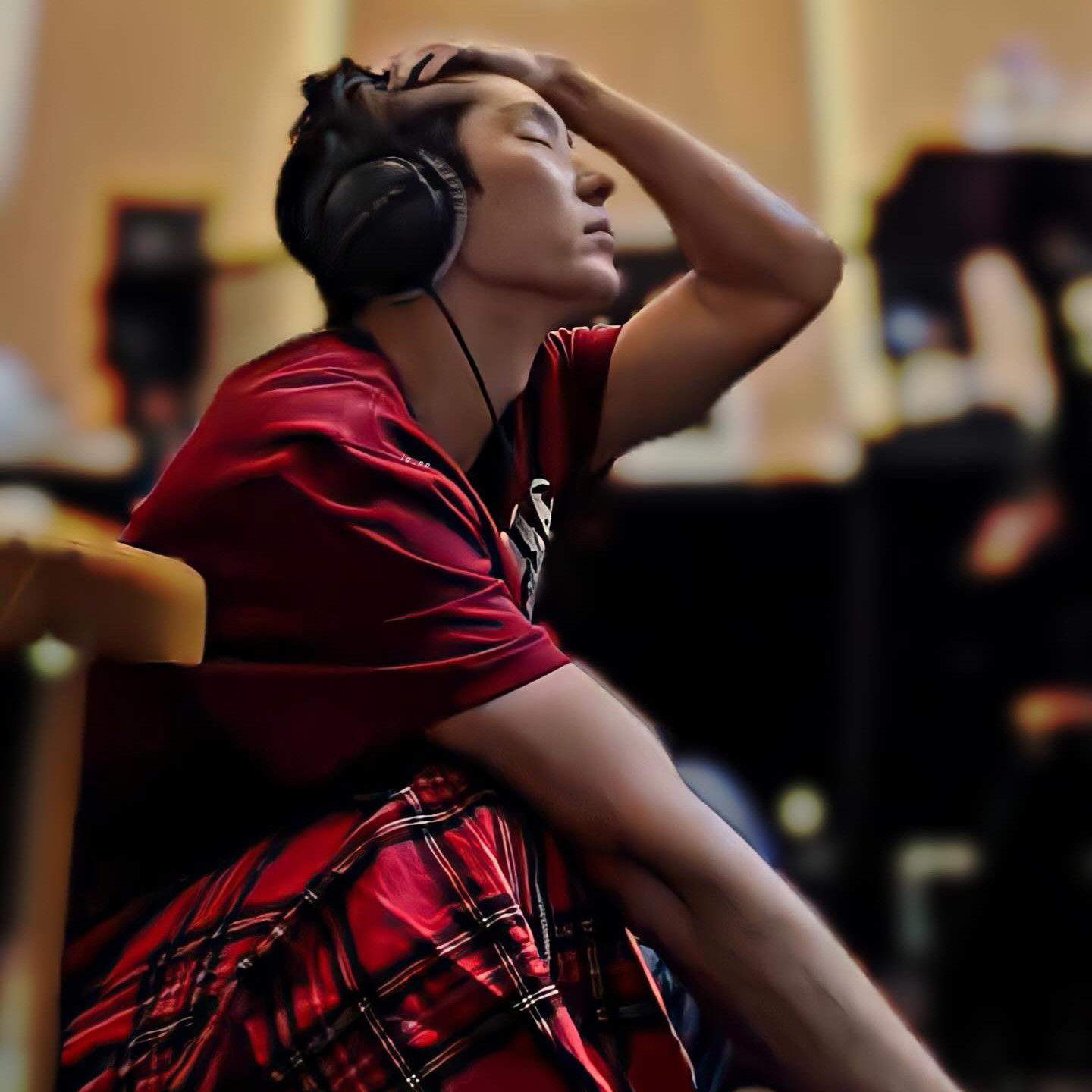 Behind-the-scenes cut of Lee Joongi