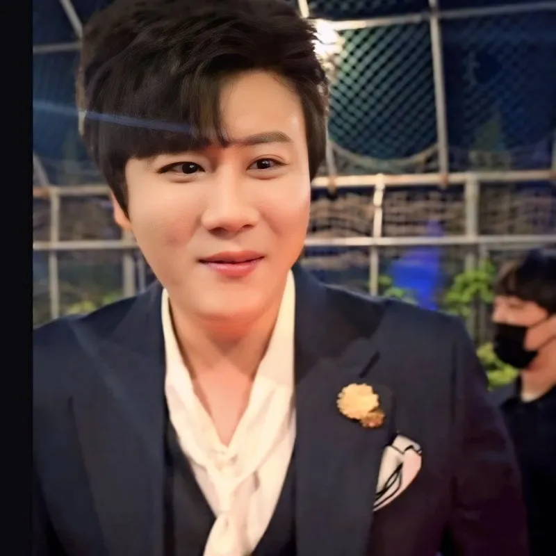 Recent activity shot of Jin Haesung