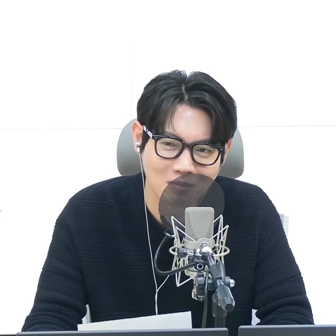 Behind-the-scenes cut of Son Taejin