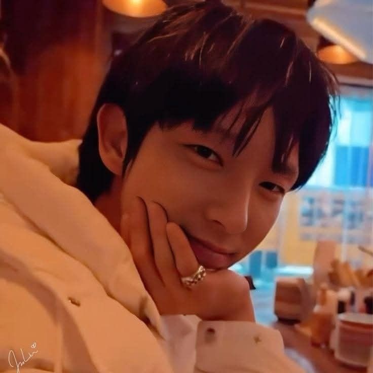 Latest photo of Lee Joongi
