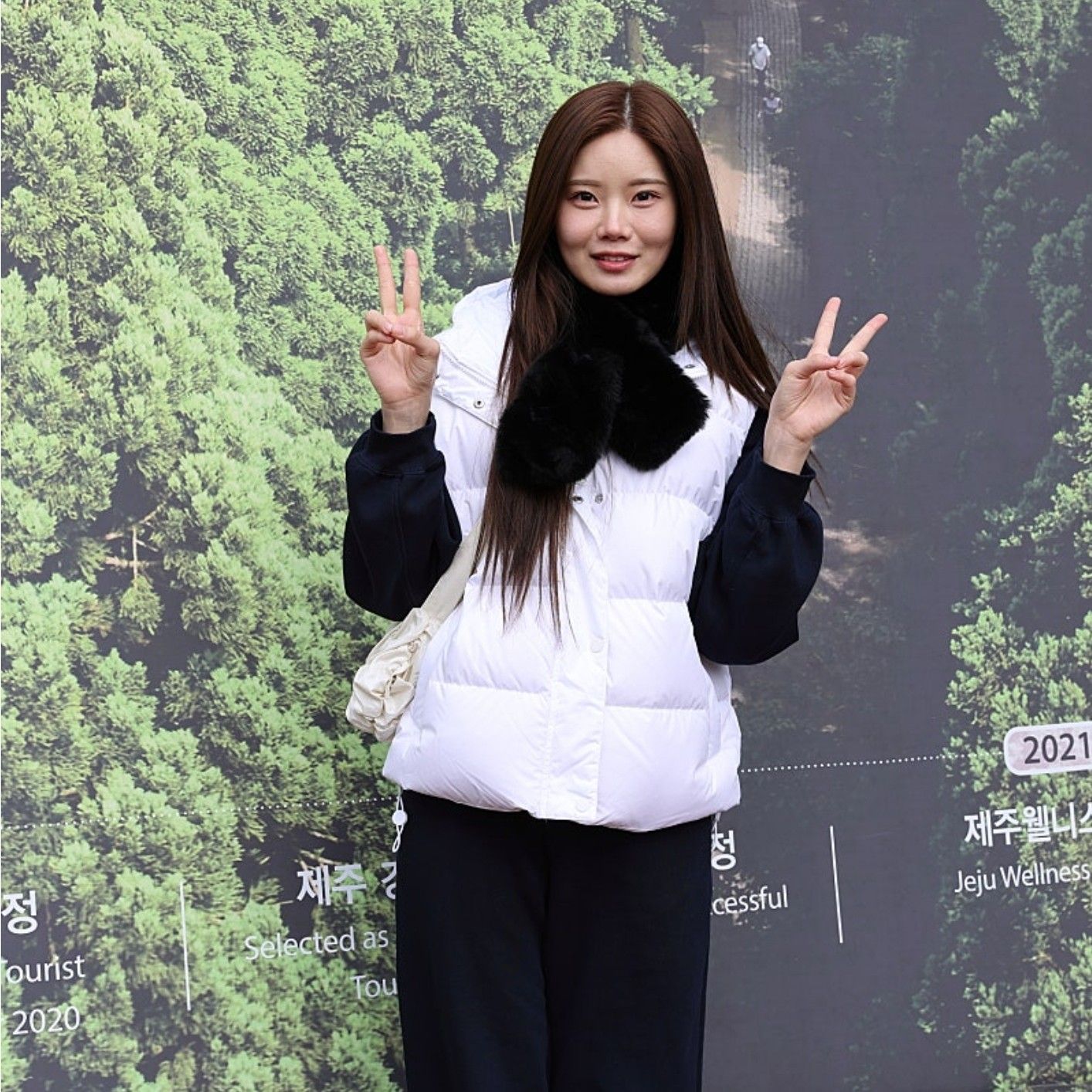 Recent activity shot of Bae Ahyeon