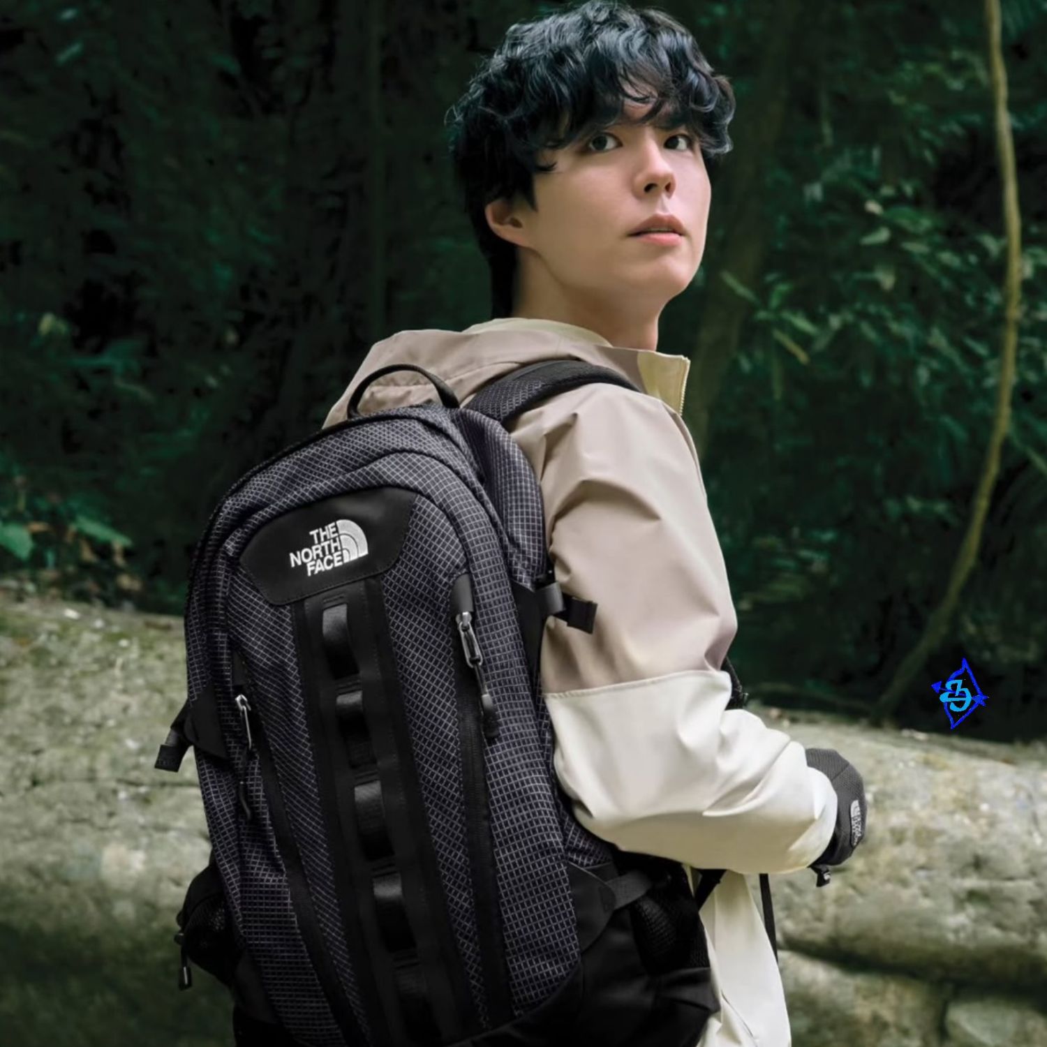 Recent activity shot of Park Bogum