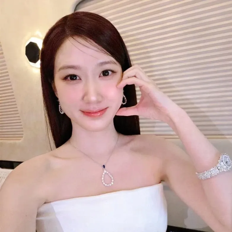 Recent activity shot of Park Eunbin