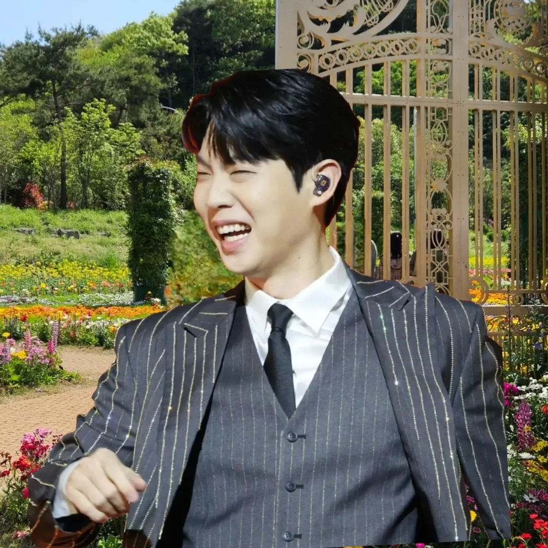 Recent activity shot of Son Taejin