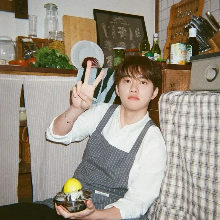 Cuplikan di balik layar dari Doh Kyungsoo (D.O.)