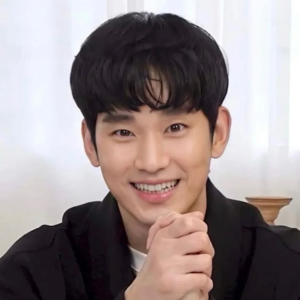 Momen yang diabadikan oleh penggemar Kim Soohyun