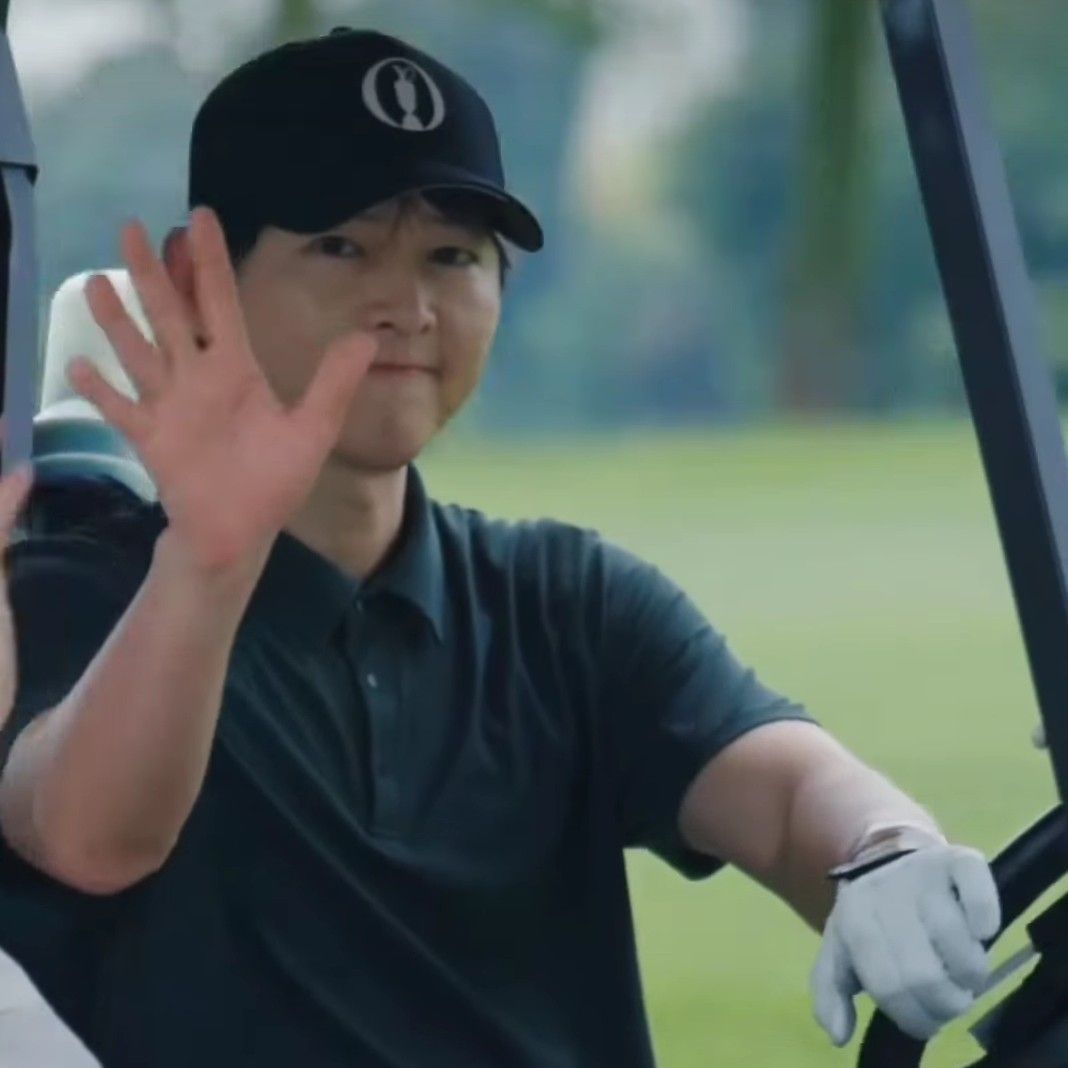 Momen yang diabadikan oleh penggemar Song Joongki