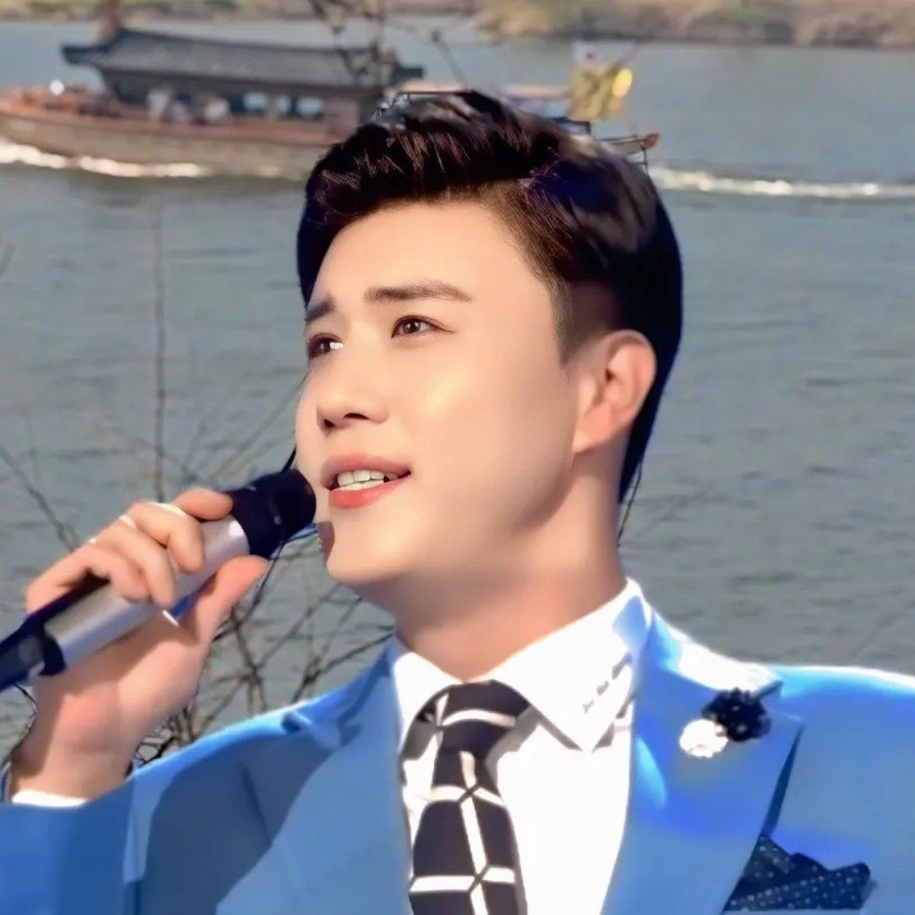 Recent activity shot of Jin Haesung