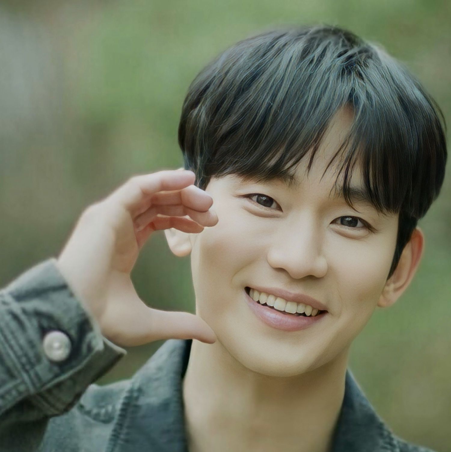 A moment captured by a fan of Kim Soohyun