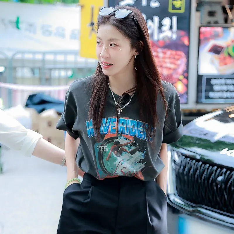 A moment captured by a fan of Ha Jiwon