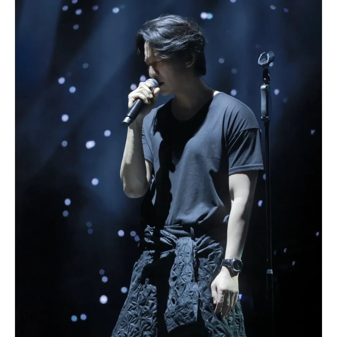 A moment captured by a fan of Kim Namgil