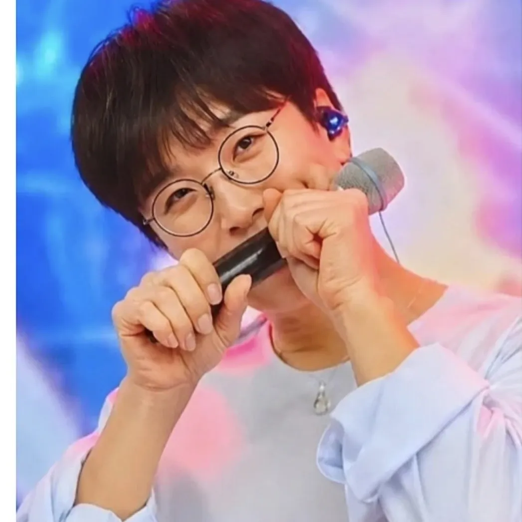 Behind-the-scenes cut of Bak Changgeun