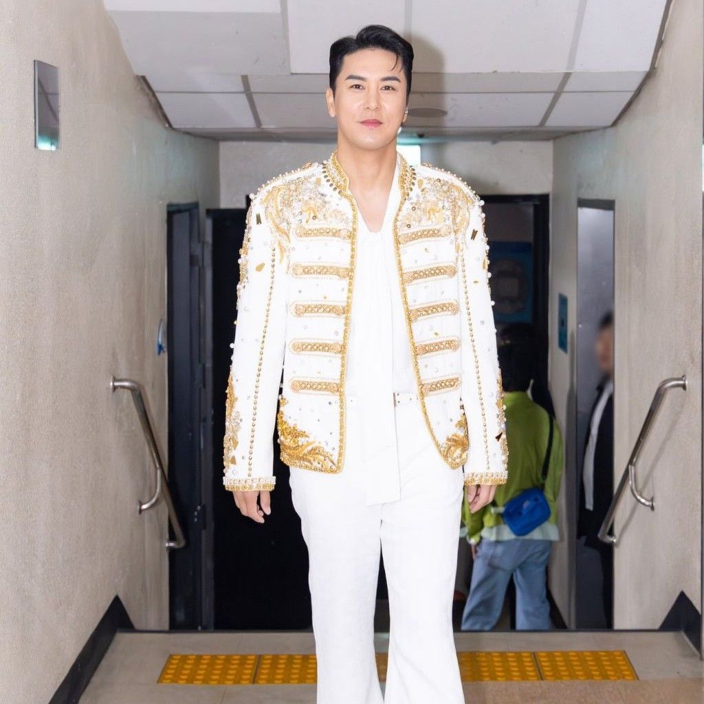 チャン・ミンホの最近の活動ショット