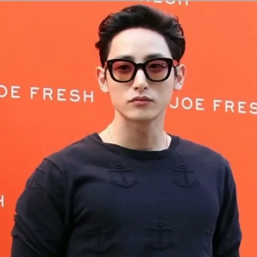 Behind-the-scenes cut of Lee Soohyuk