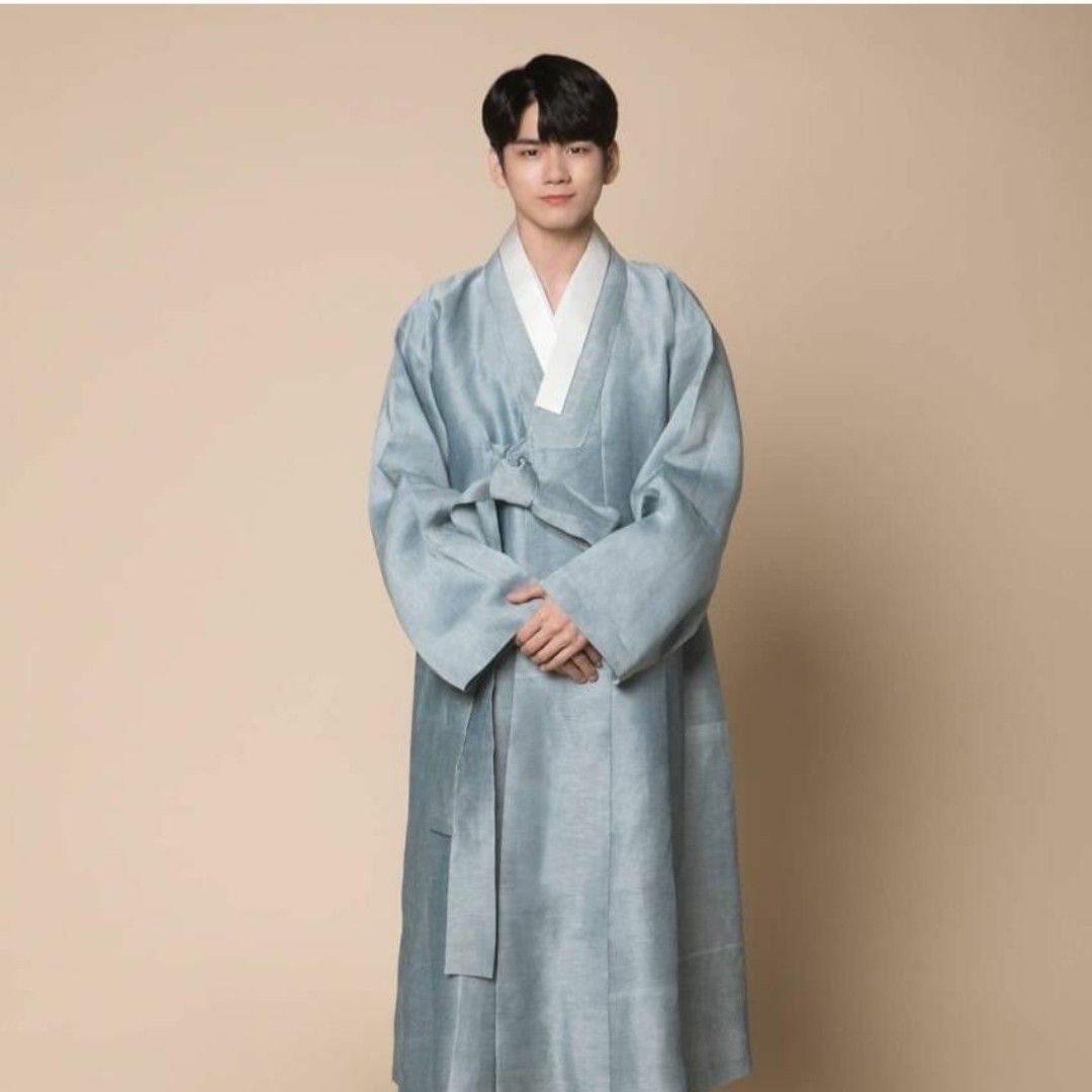 Recent activity shot of Ong Seongwu