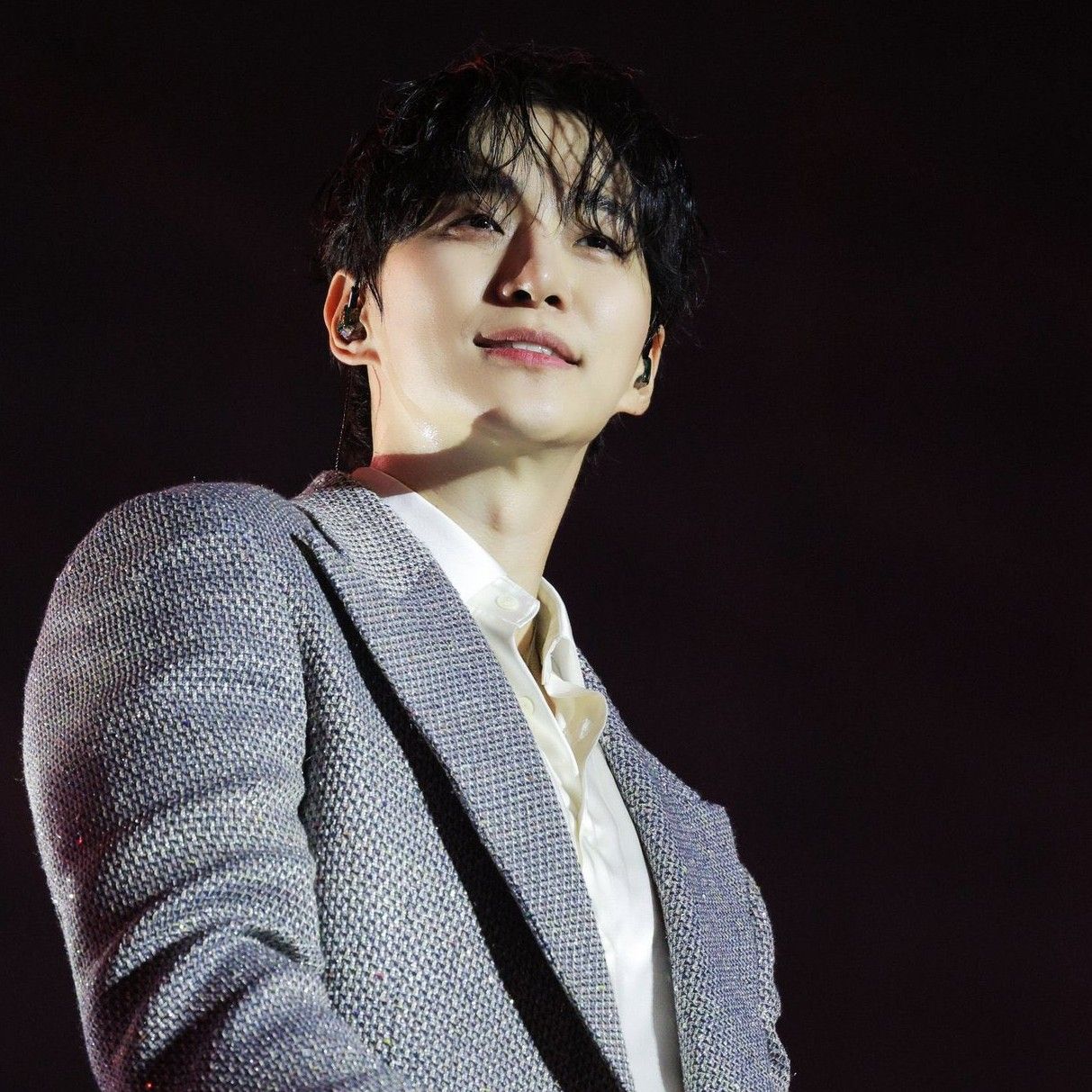 粉丝拍下的李俊昊瞬间