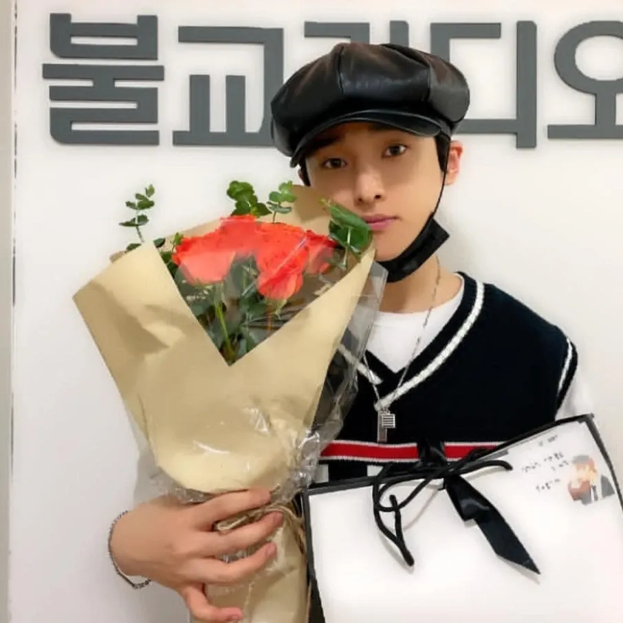 Latest photo of Seong Ri