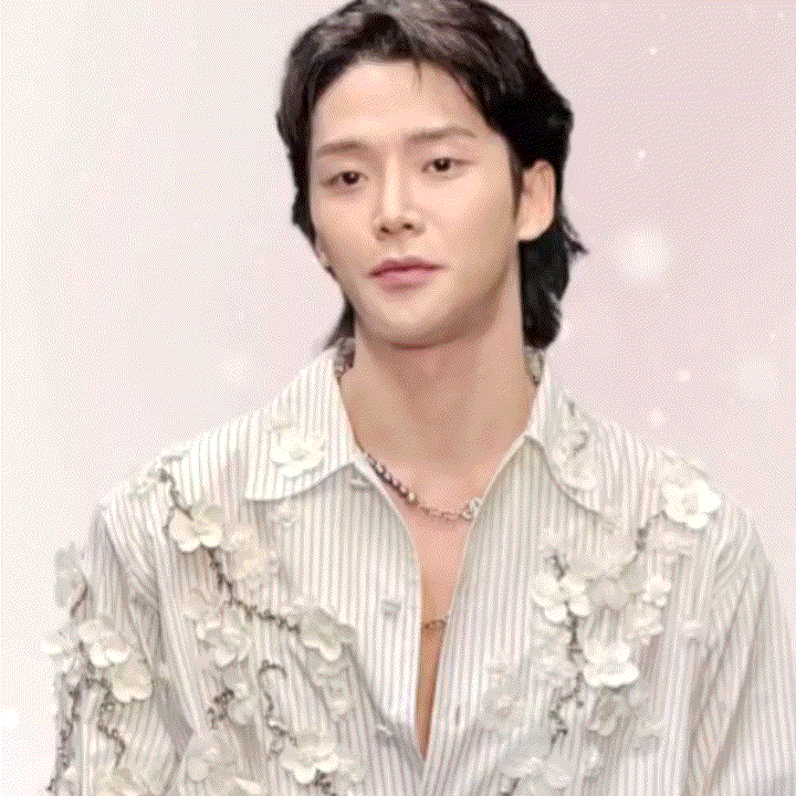 路雲的最新照片