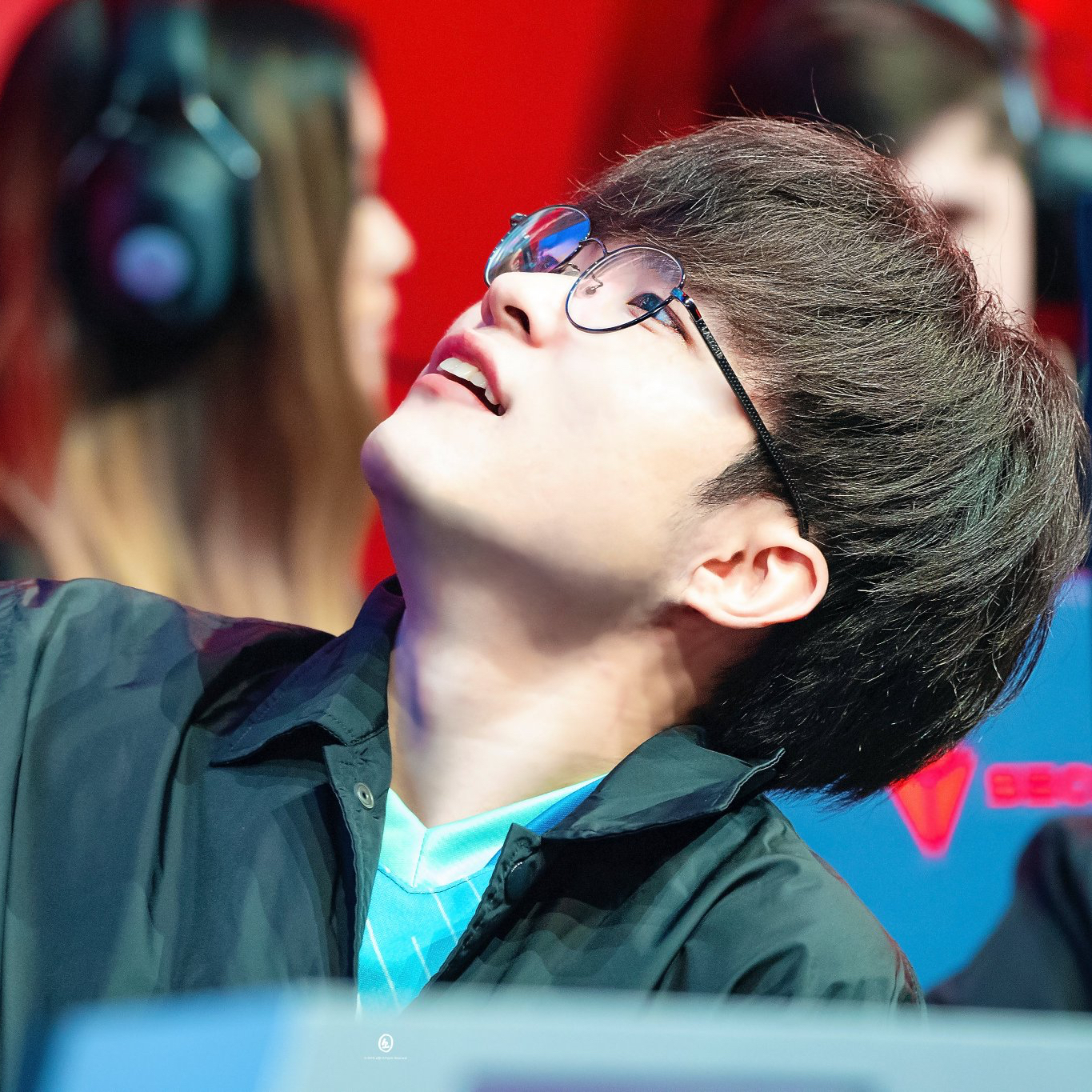 Feed komunitas selebriti terpopuler hari ini