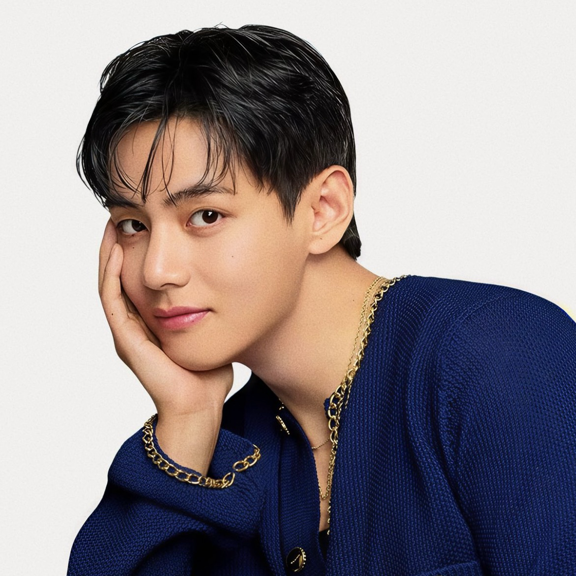 Behind-the-scenes cut of Kim Taehyung (V)