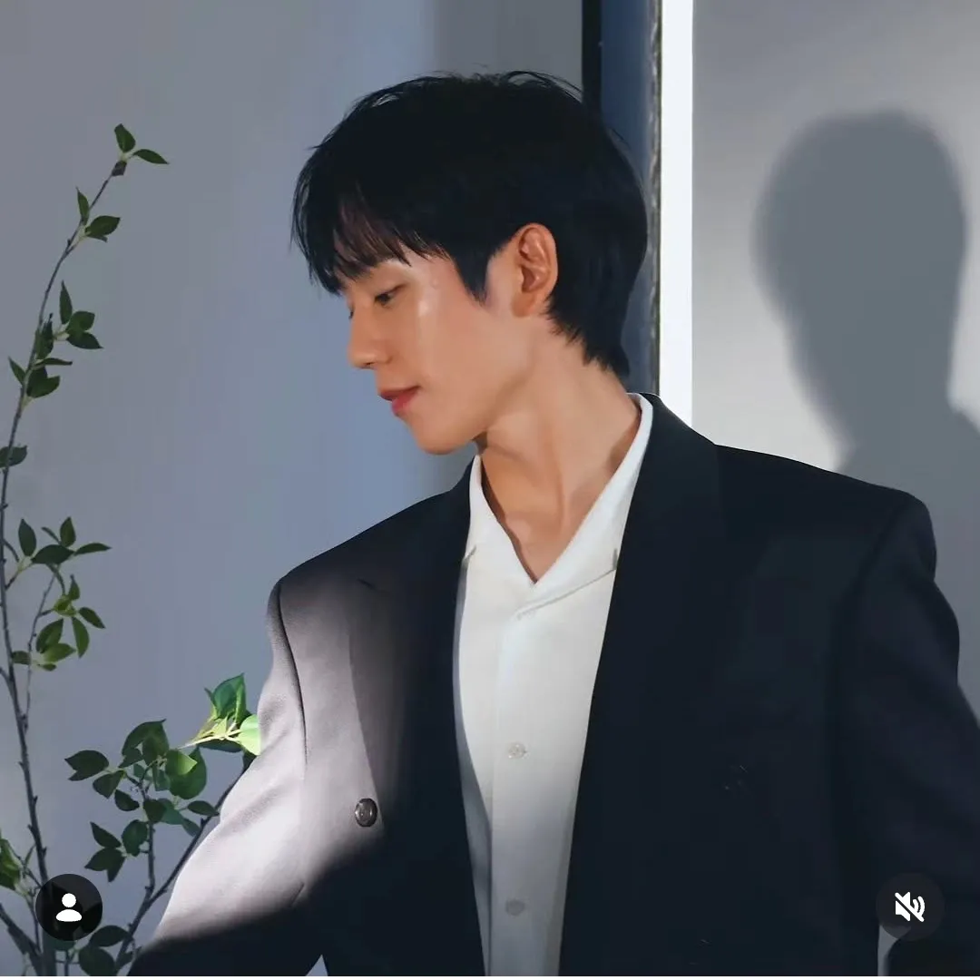 정해인 최근 활동샷