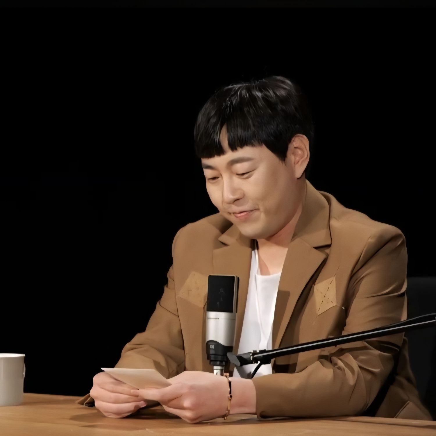 Currently spotlighted celeb post