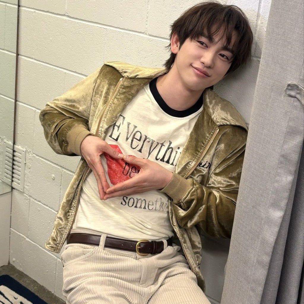 粉丝拍下的朴珍荣瞬间