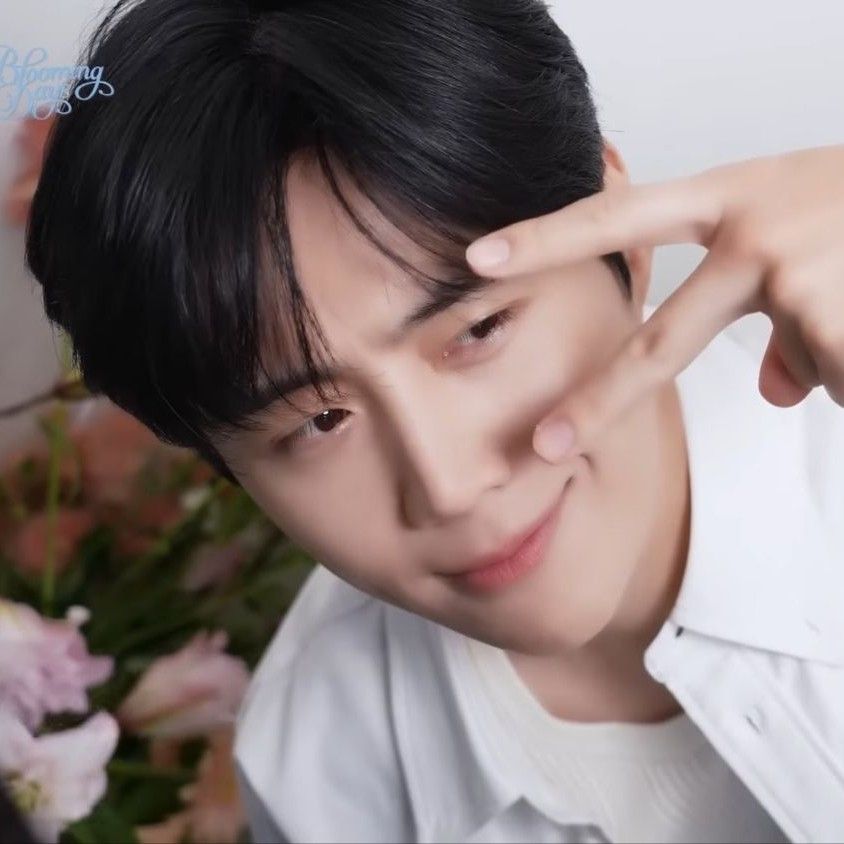 Behind-the-scenes cut of Kim Seonho