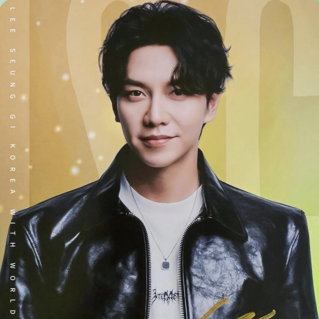 Foto terbaru dari Lee Seunggi