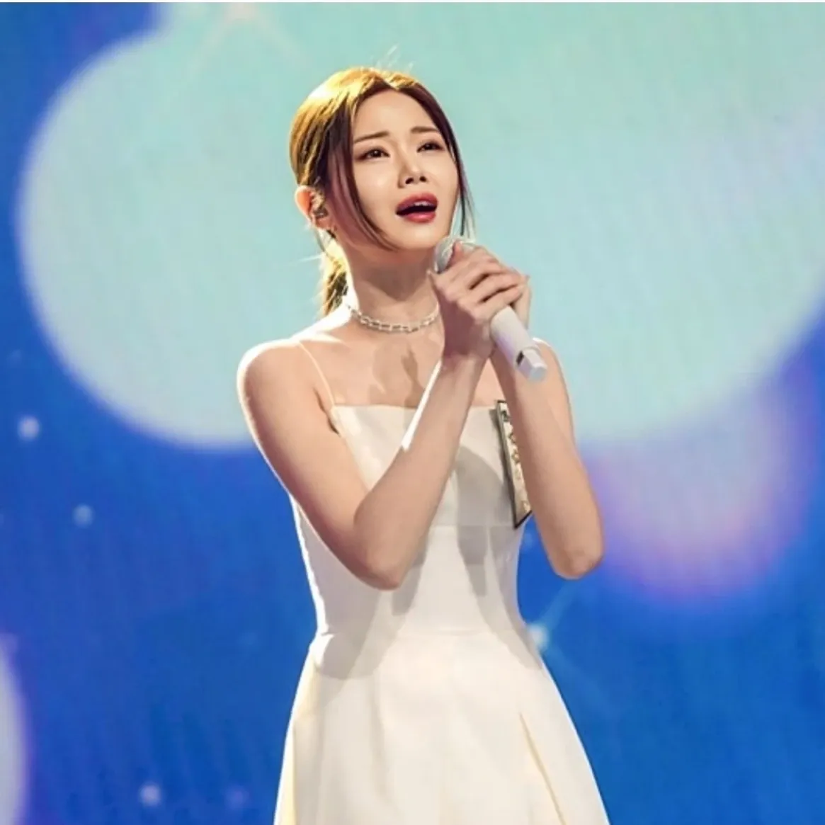 Recent activity shot of Bae Ahyeon