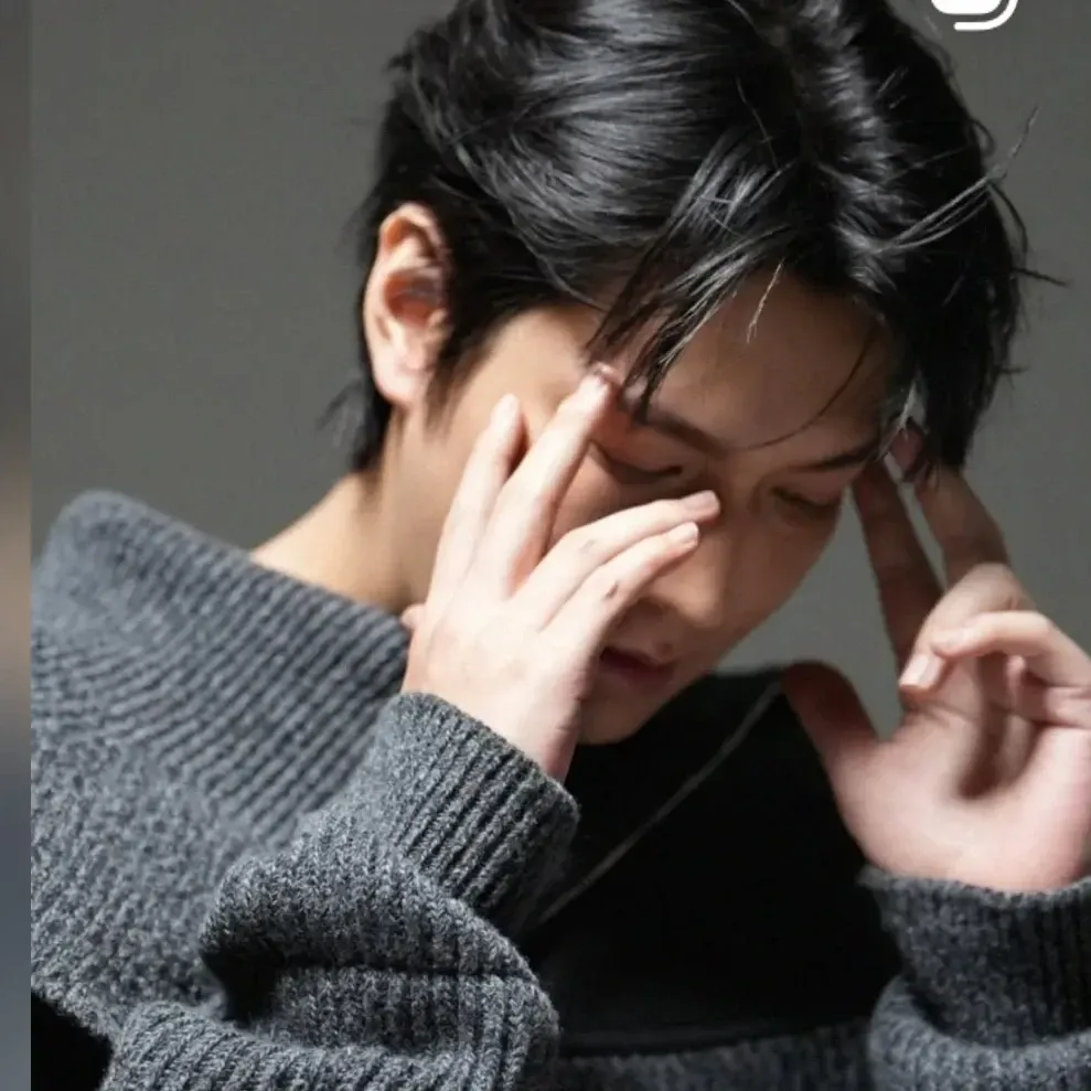 Recent activity shot of Lee Minho